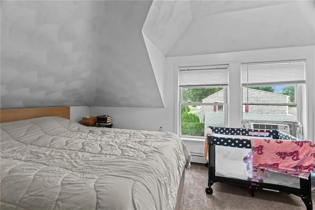 91 Hope Avenue Warwick RI 02889