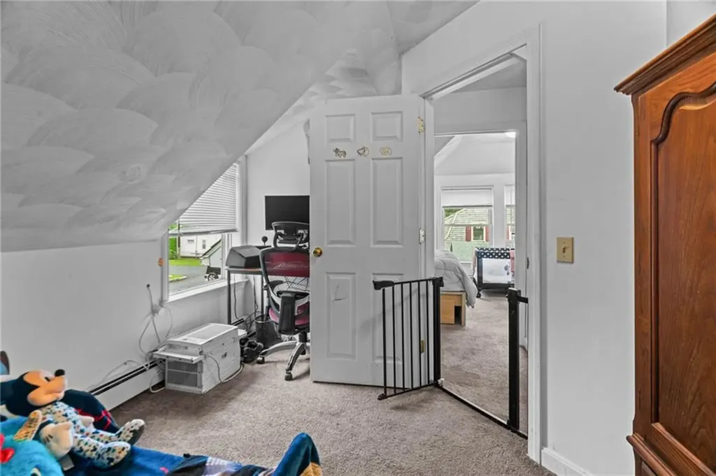 91 Hope Avenue Warwick RI 02889