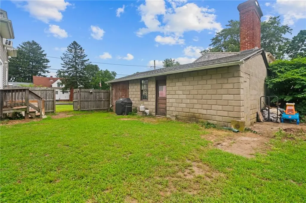 91 Hope Avenue Warwick RI 02889