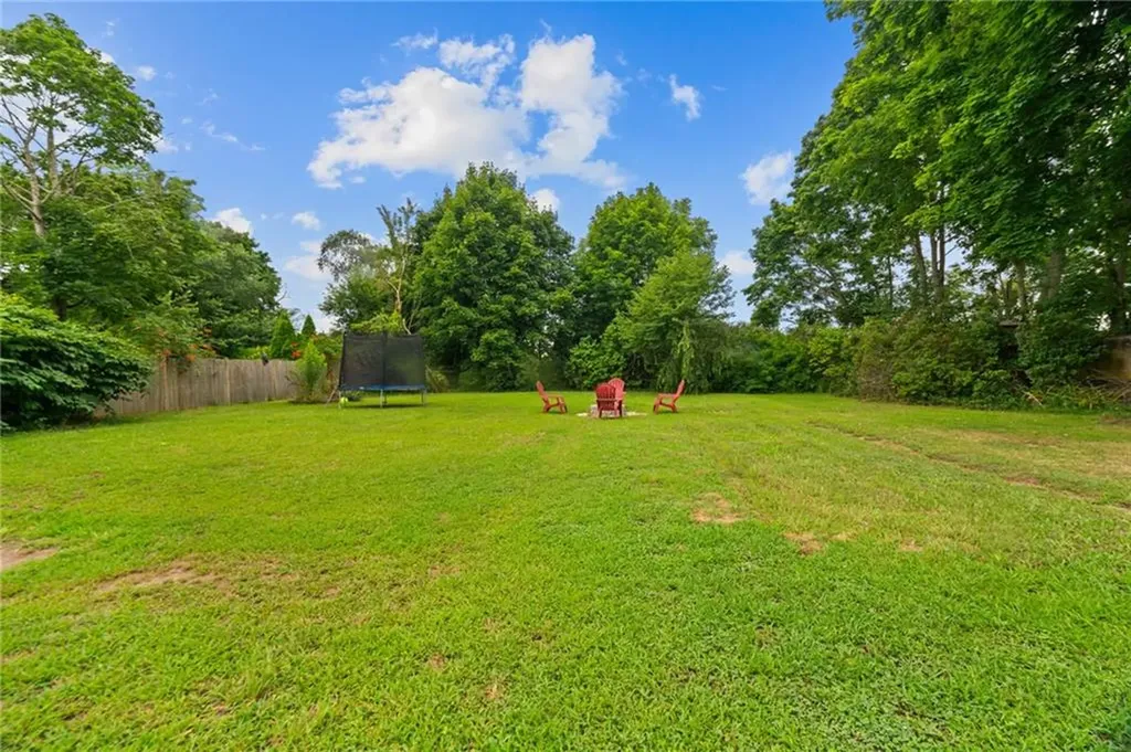 91 Hope Avenue Warwick RI 02889