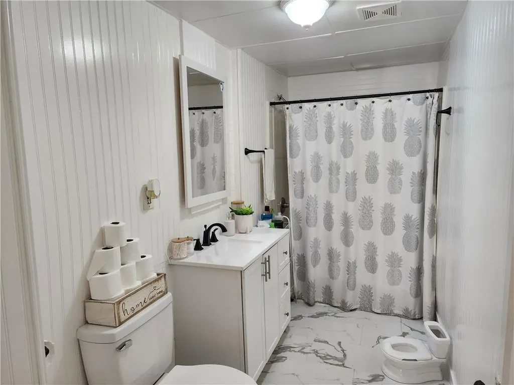 17 Morton Avenue Woonsocket RI 02895