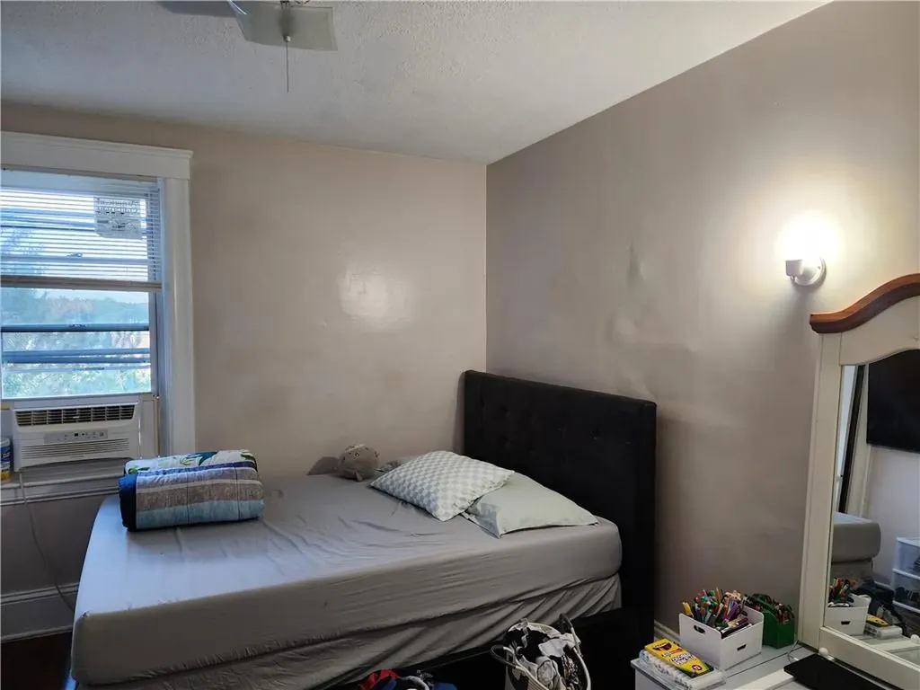 17 Morton Avenue Woonsocket RI 02895