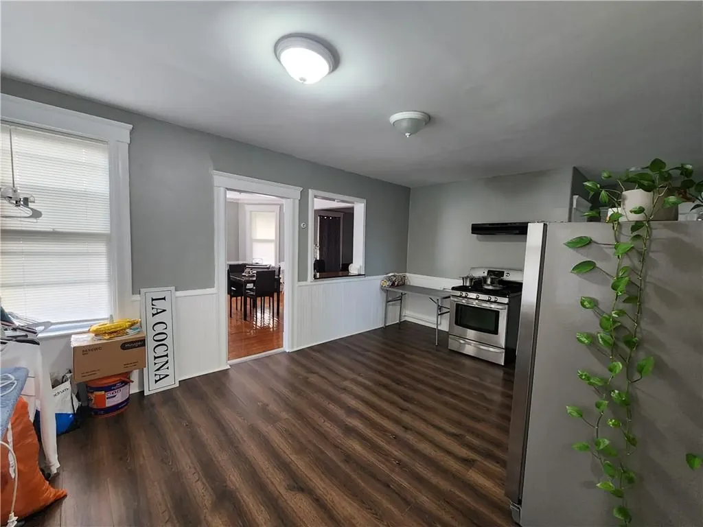 17 Morton Avenue Woonsocket RI 02895