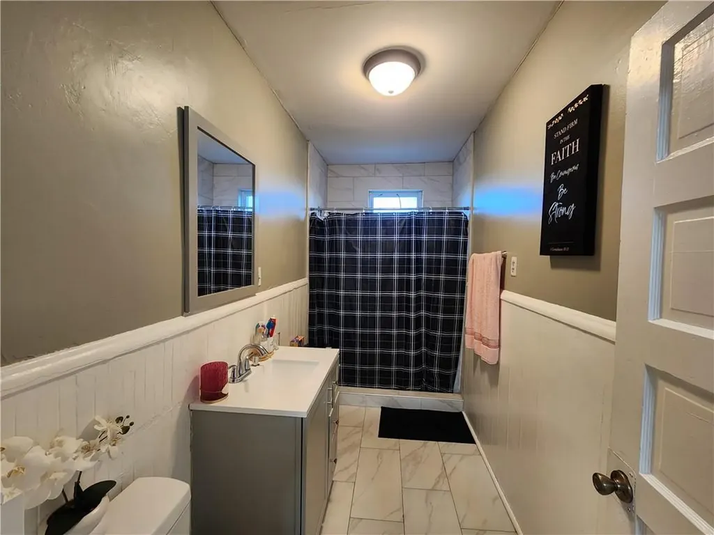 17 Morton Avenue Woonsocket RI 02895
