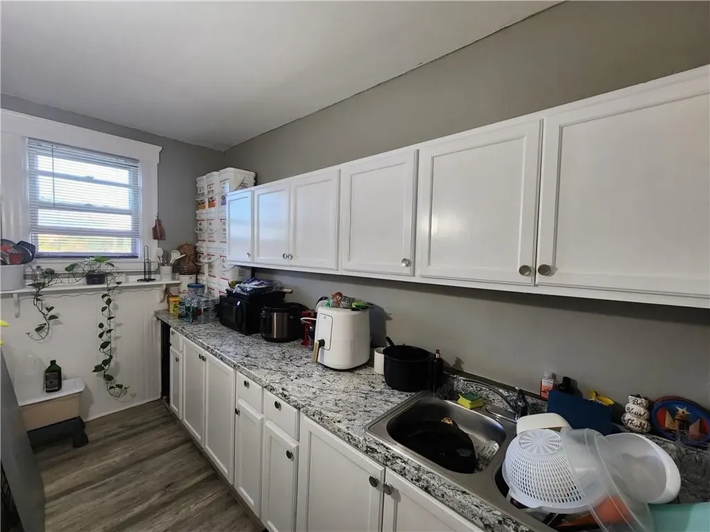 17 Morton Avenue Woonsocket RI 02895