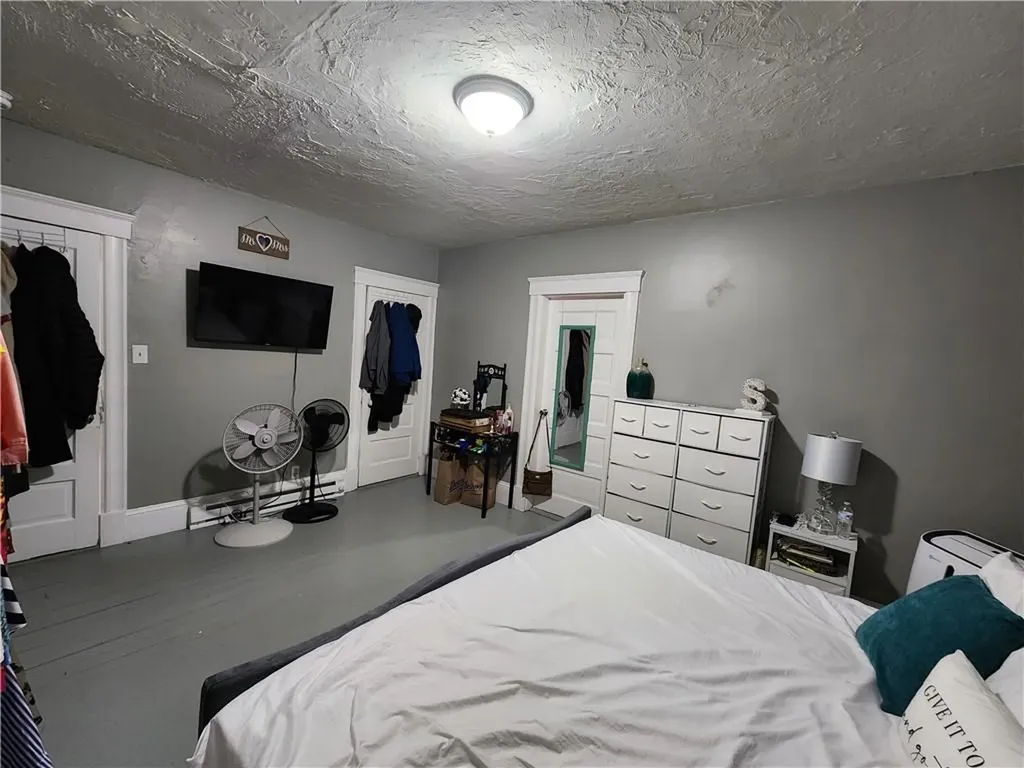 17 Morton Avenue Woonsocket RI 02895