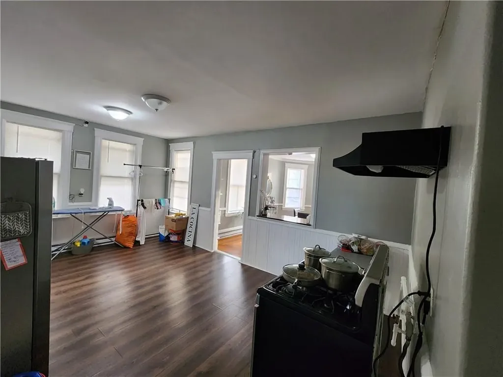 17 Morton Avenue Woonsocket RI 02895