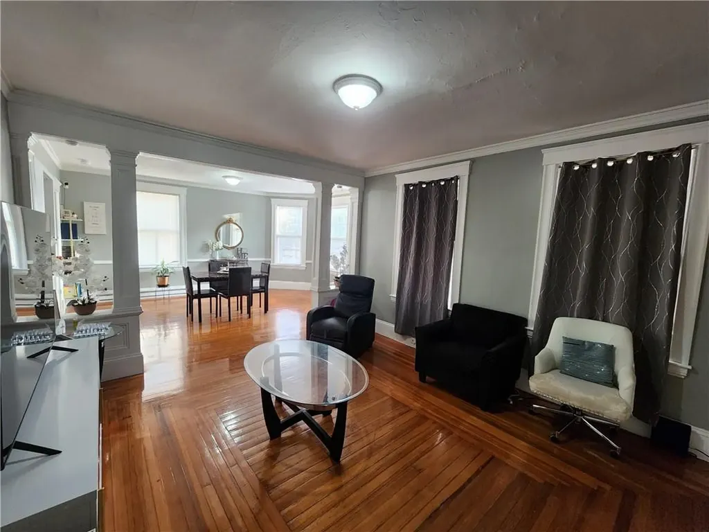 17 Morton Avenue Woonsocket RI 02895