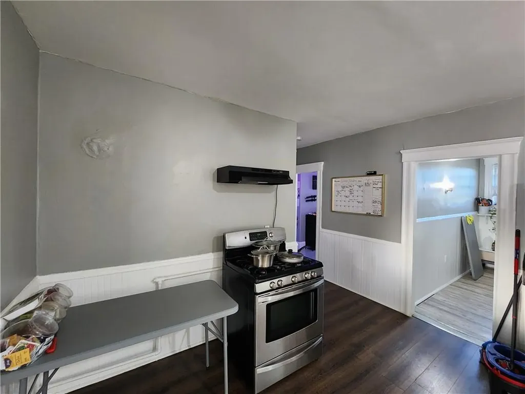 17 Morton Avenue Woonsocket RI 02895