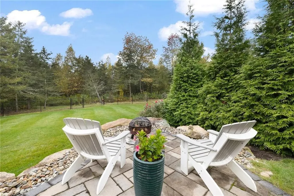 1351 Pippin Orchard Road Cranston RI 02921