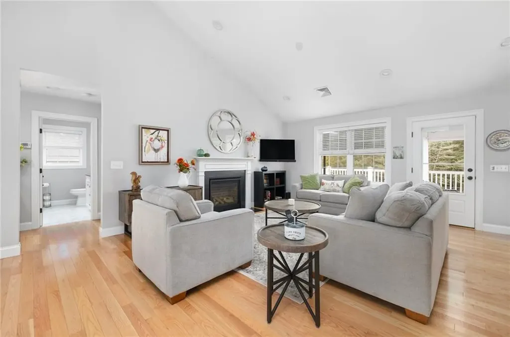 1351 Pippin Orchard Road Cranston RI 02921