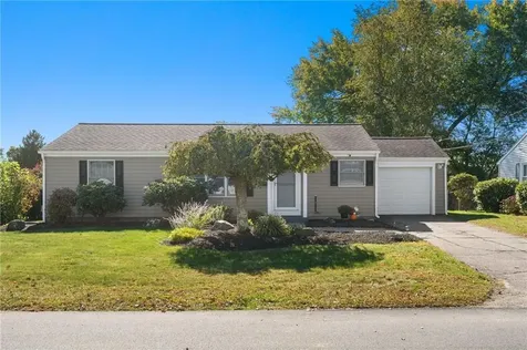 24 Winthrop Street East Providence RI 02915