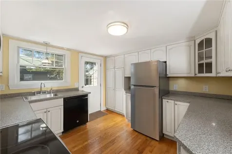 24 Winthrop Street East Providence RI 02915