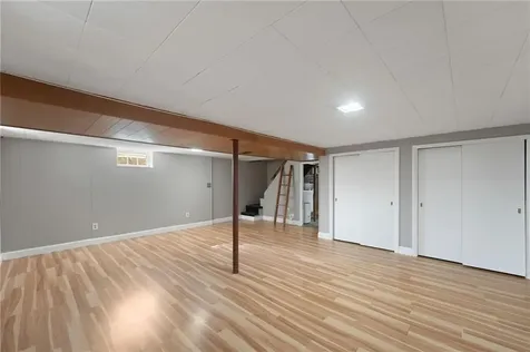 24 Winthrop Street East Providence RI 02915