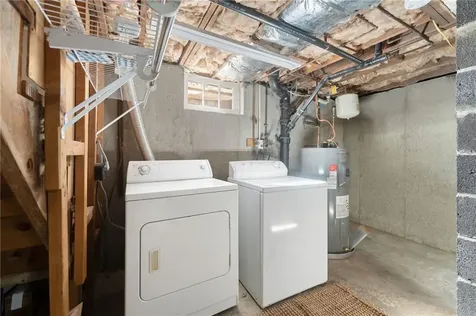 24 Winthrop Street East Providence RI 02915