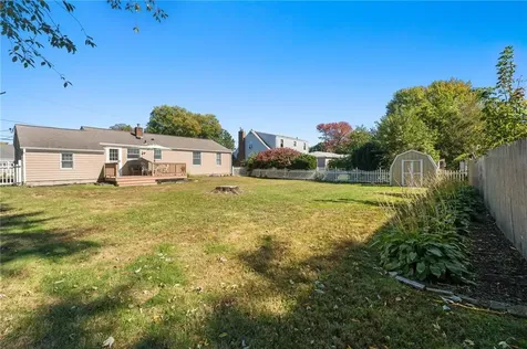 24 Winthrop Street East Providence RI 02915