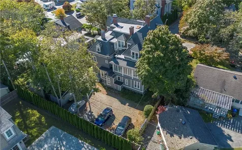 8 Cottage Street Newport RI 02840