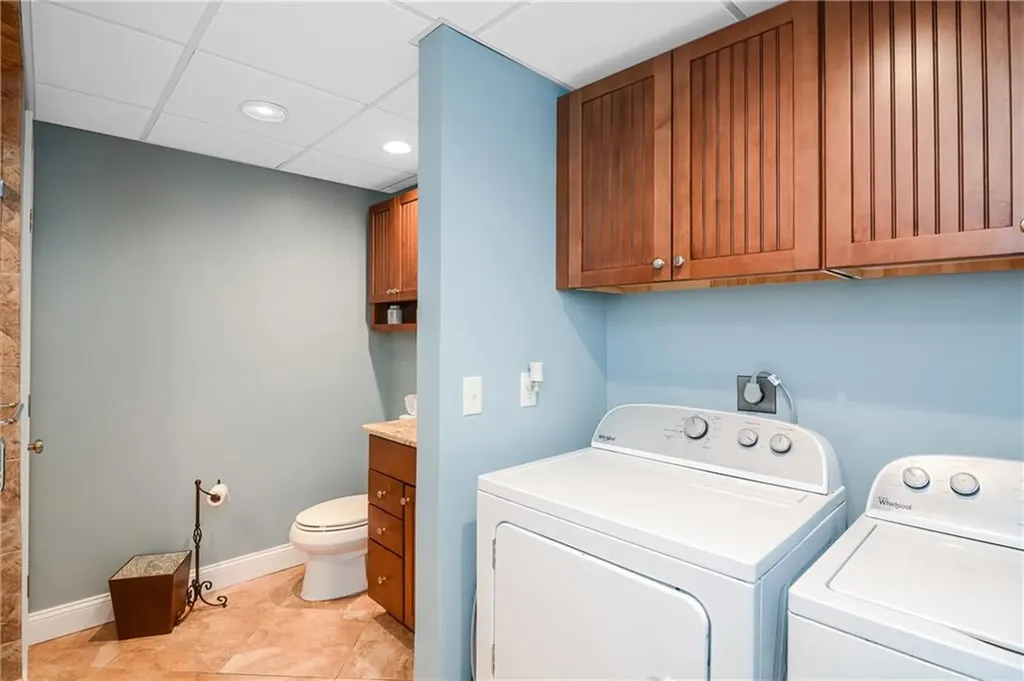 163 Silverwood Lane West Warwick RI 02893