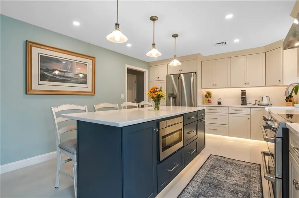 163 Silverwood Lane West Warwick RI 02893