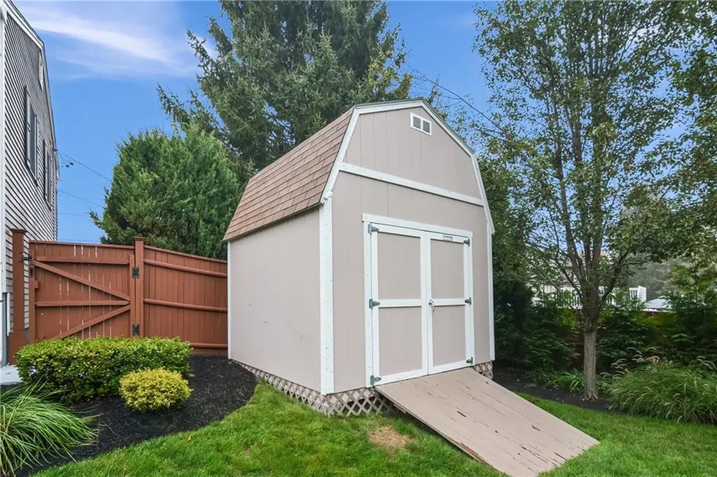 163 Silverwood Lane West Warwick RI 02893