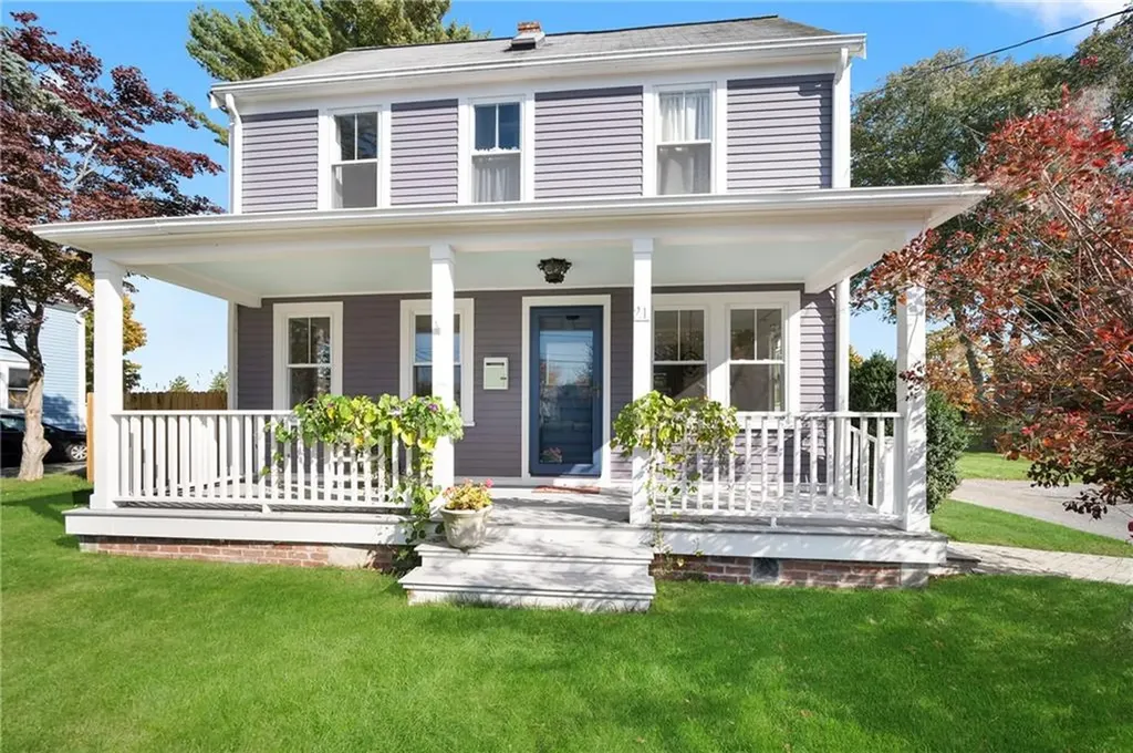 21 Avenue A Warren RI 02885