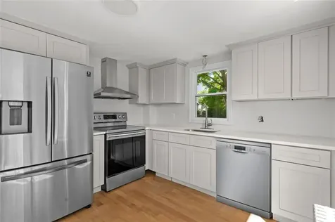 56 Kingsford Avenue East Providence RI 02915