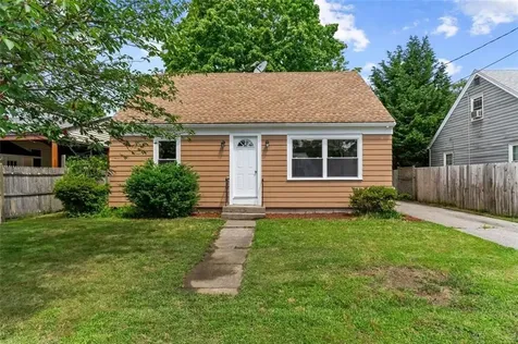 56 Kingsford Avenue East Providence RI 02915