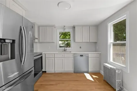 56 Kingsford Avenue East Providence RI 02915