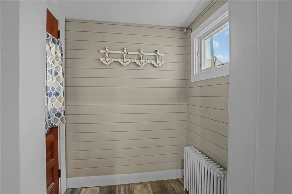 28 Rhode Island Avenue Newport RI 02840