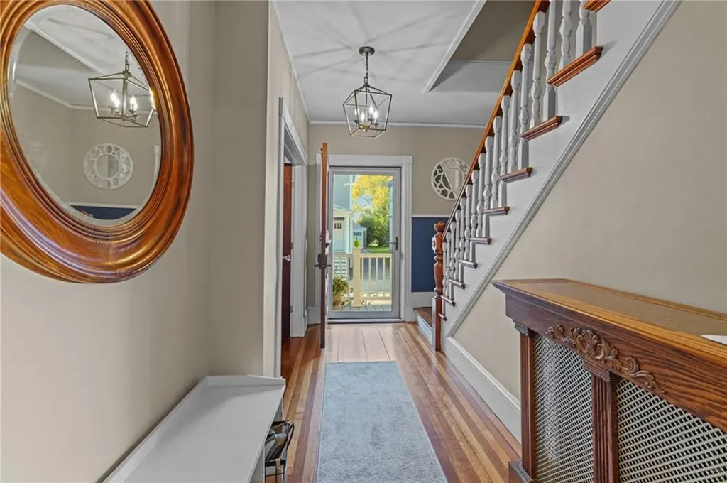 28 Rhode Island Avenue Newport RI 02840