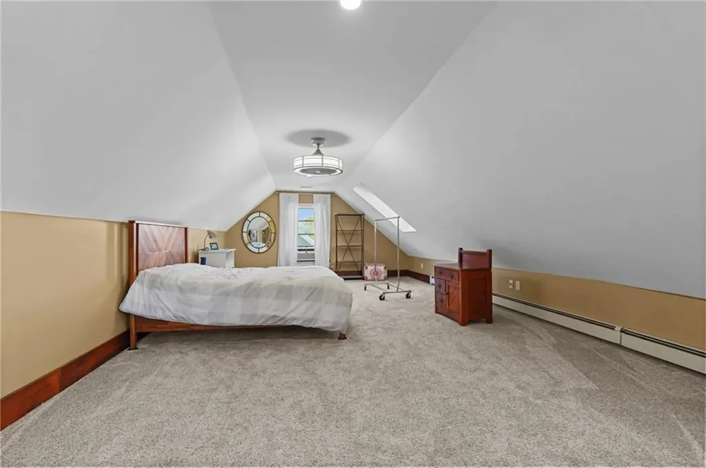 28 Rhode Island Avenue Newport RI 02840