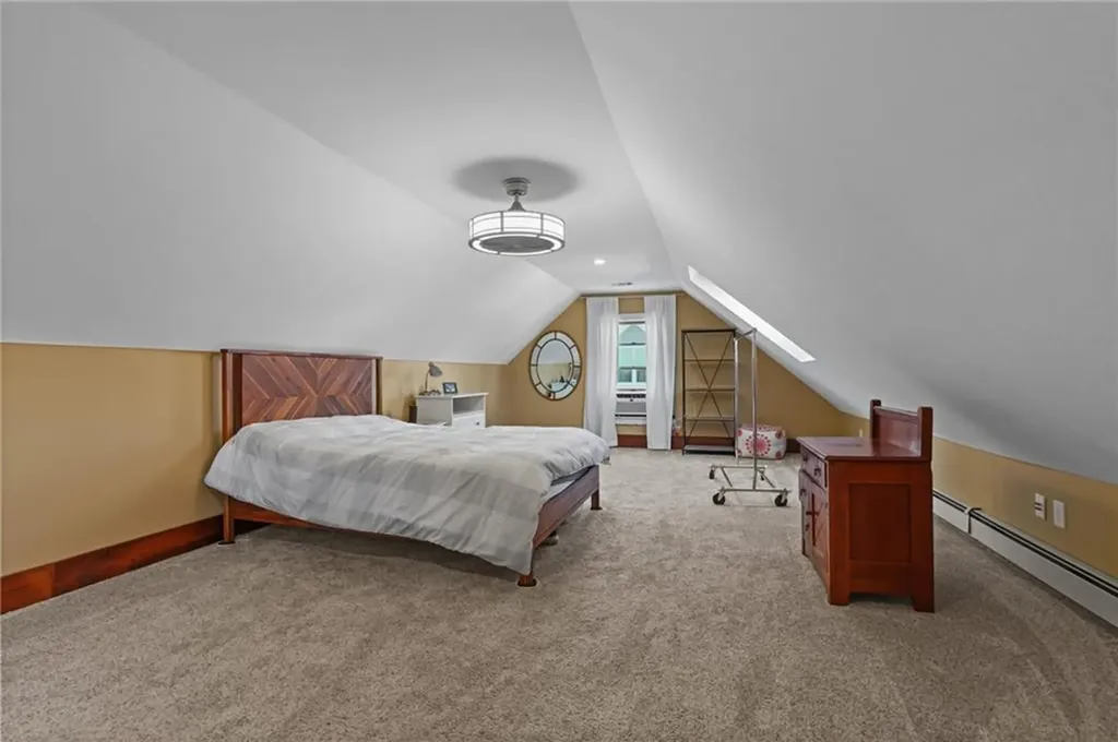 28 Rhode Island Avenue Newport RI 02840