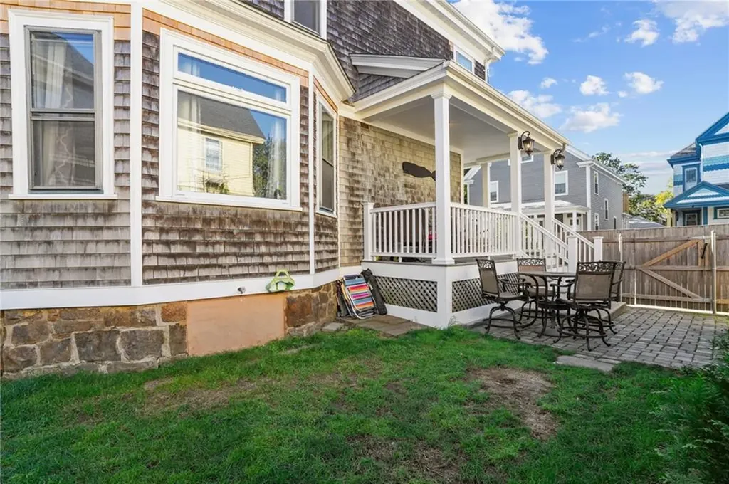 28 Rhode Island Avenue Newport RI 02840
