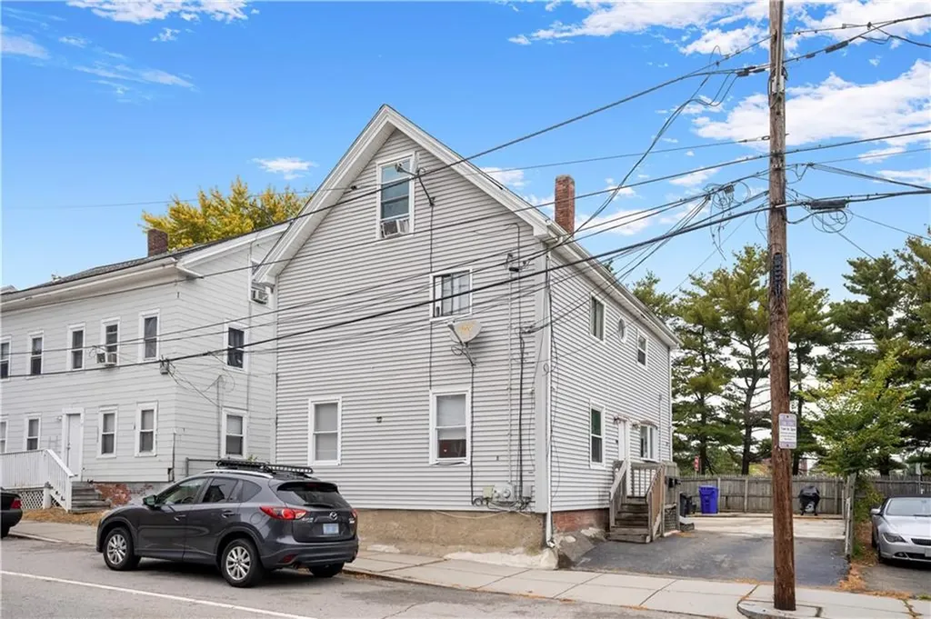 51 Grace Street Pawtucket RI 02860