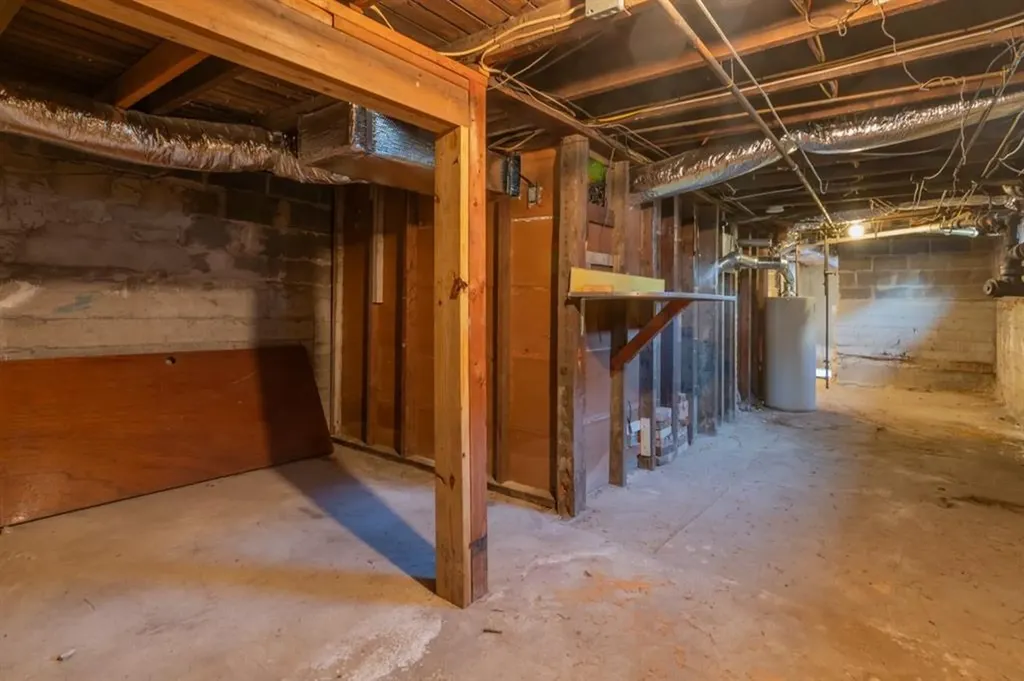 88 Lee Avenue Warwick RI 02889