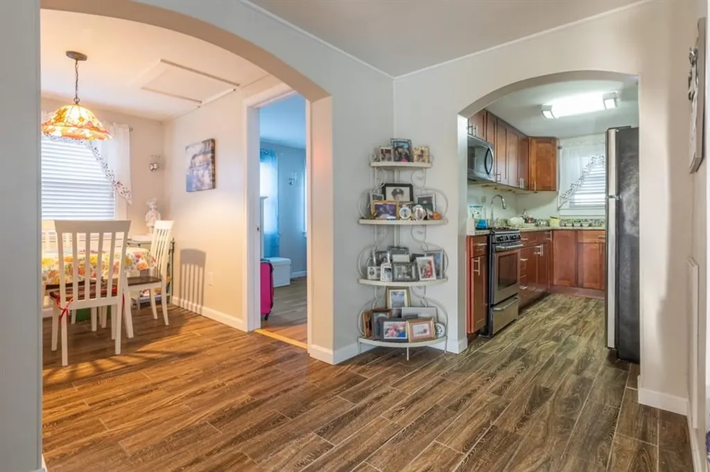 88 Lee Avenue Warwick RI 02889