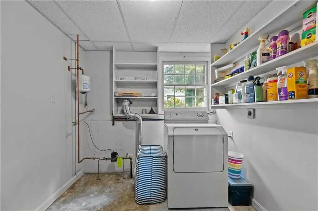 22 Pear Street Portsmouth RI 02871