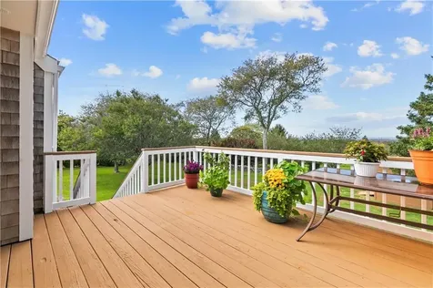 22 Pear Street Portsmouth RI 02871