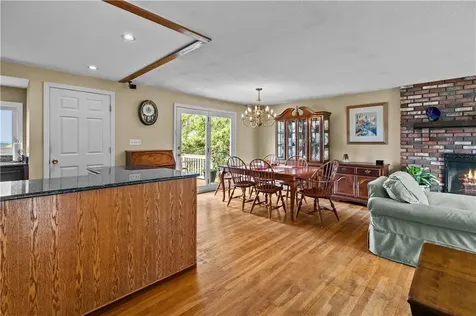 22 Pear Street Portsmouth RI 02871