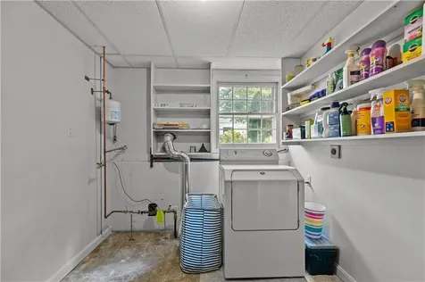 22 Pear Street Portsmouth RI 02871