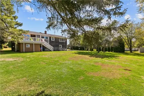 22 Pear Street Portsmouth RI 02871