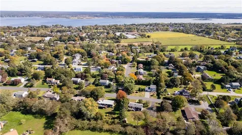 22 Pear Street Portsmouth RI 02871