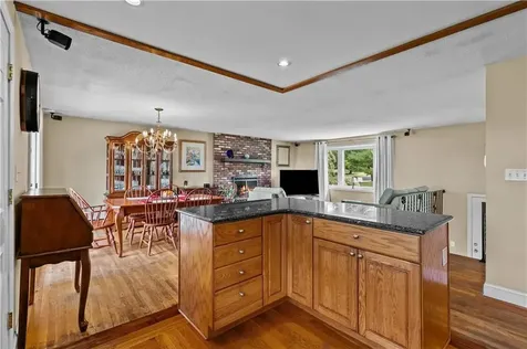 22 Pear Street Portsmouth RI 02871