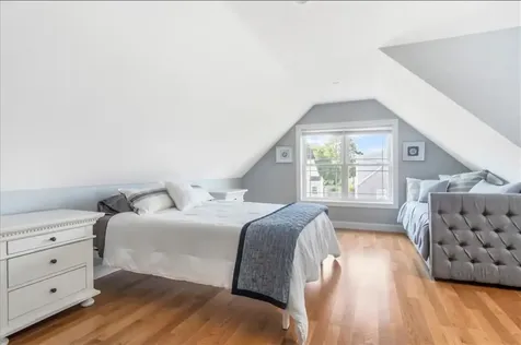 115 Ellery Avenue Middletown RI 02842