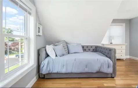 115 Ellery Avenue Middletown RI 02842