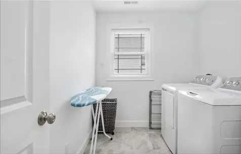 115 Ellery Avenue Middletown RI 02842