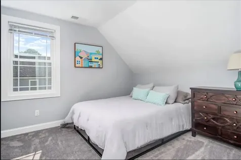 115 Ellery Avenue Middletown RI 02842