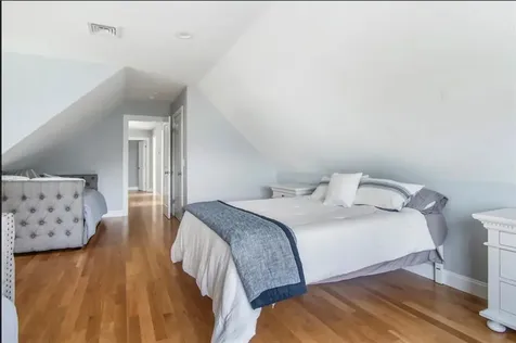 115 Ellery Avenue Middletown RI 02842