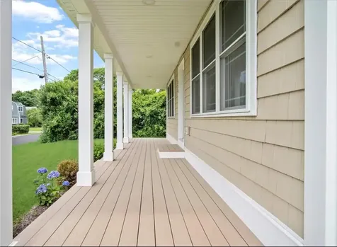 115 Ellery Avenue Middletown RI 02842