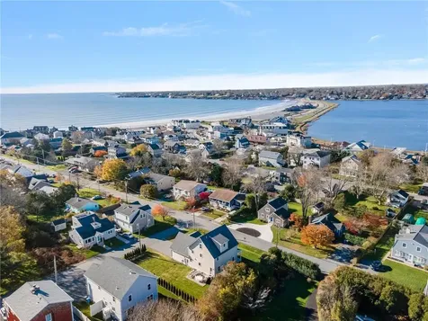 115 Ellery Avenue Middletown RI 02842